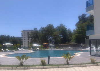Luxury 1+1 Apartment with Mountain Views, Alanya - Avsallar