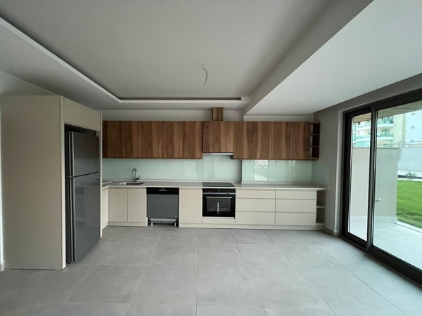Luxury 3+1 Garden Floor with Mountain View, Alanya - Kestel