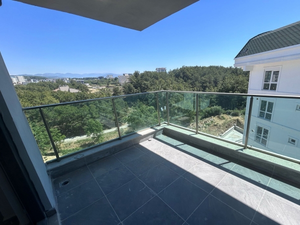 Luxury 3+1 Apartment with Mountain Views in Avsallar, Alanya